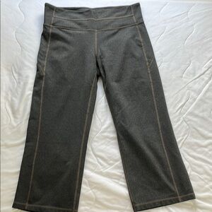 Athleta Cropped Yoga Pants